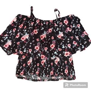 ‼️Black Floral Summer Cropped Blouse - Large (11-13)